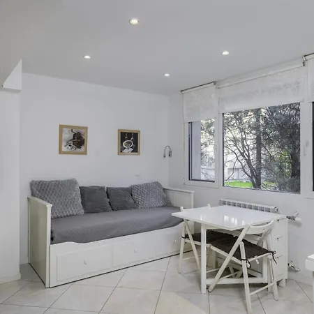 Bright & Cozy 1Bd Apartment Close To South Park By Flat Mаnager Sofia Exterior photo